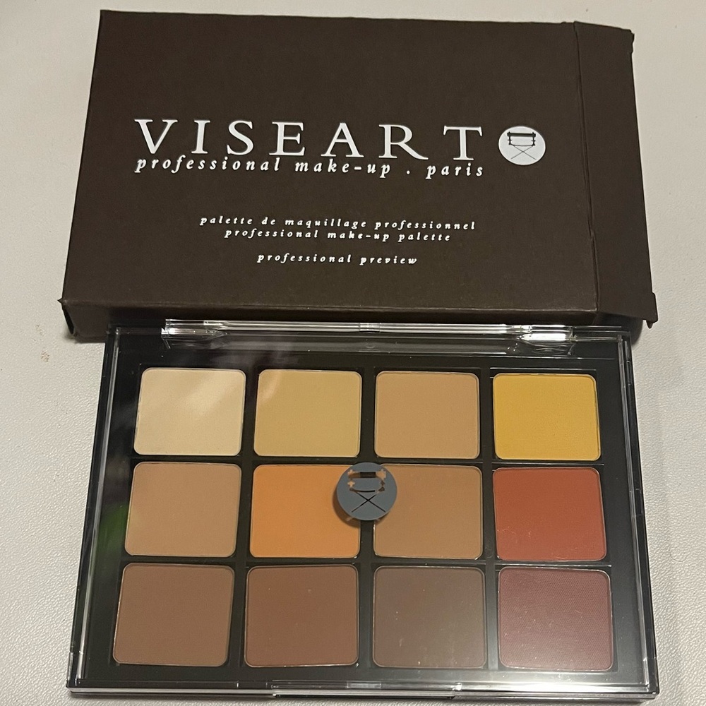 BNIB! Viseart matte eyeshadow palette